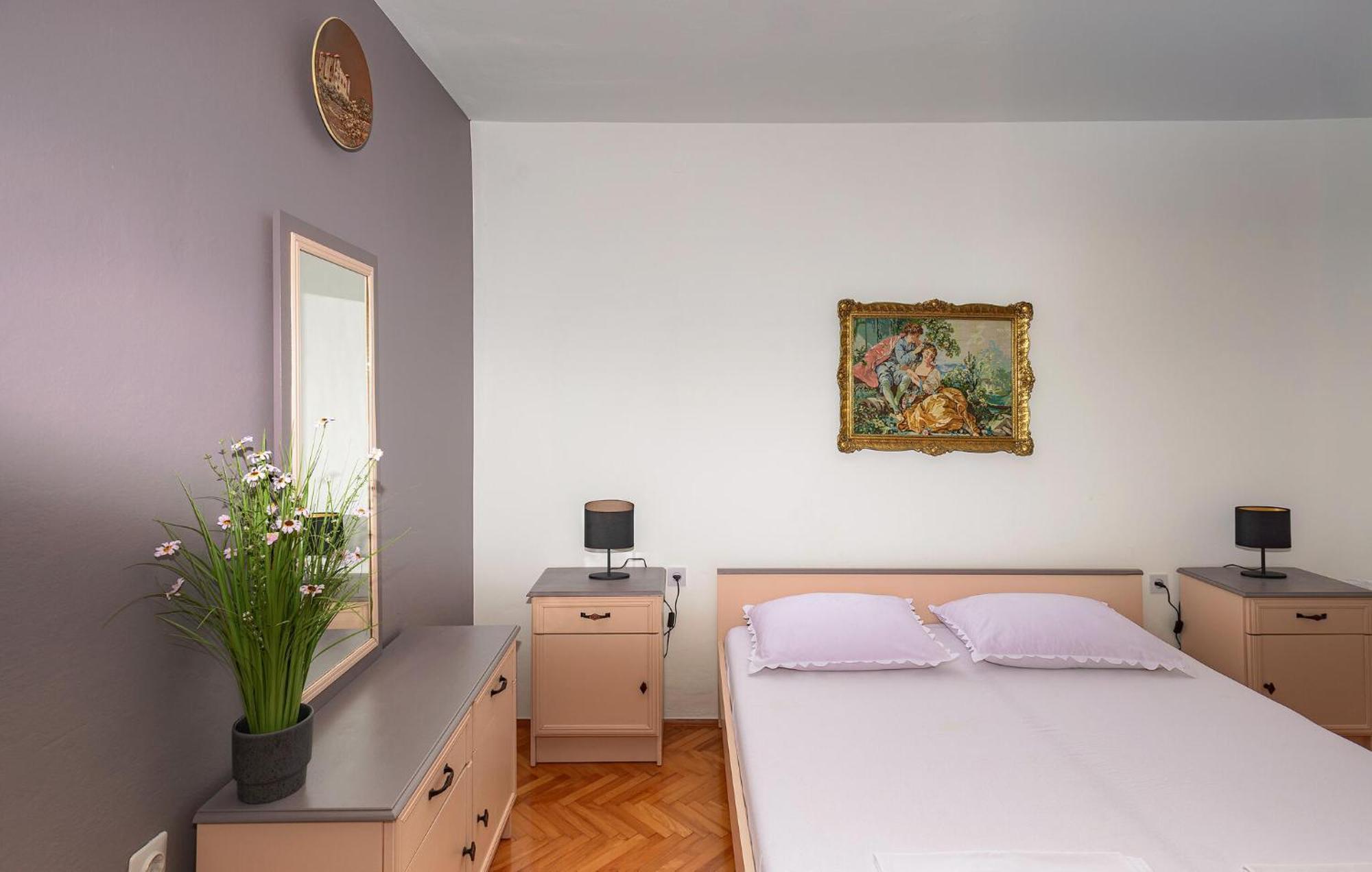 3 Bedroom Beautiful Apartment In Senj Zengg Kültér fotó